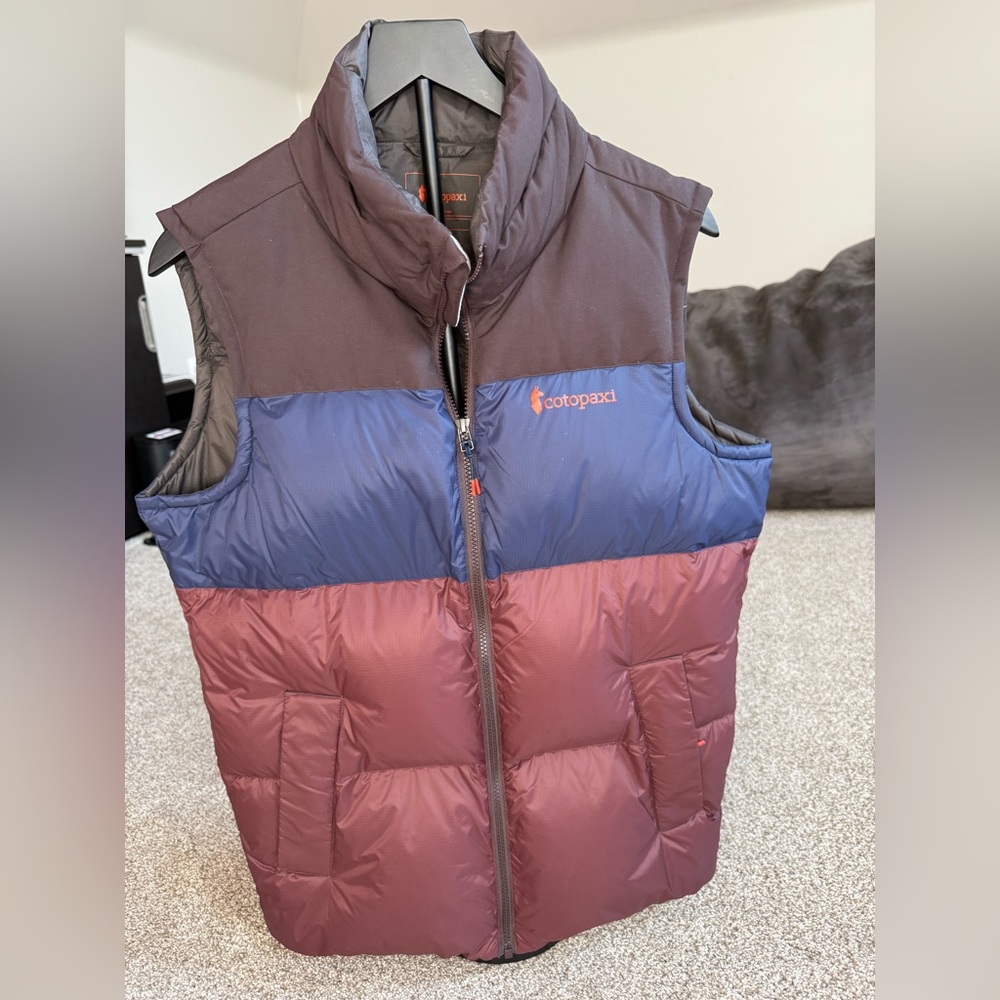 Cotopaxi Colorblock Puffer Vest Men’s M